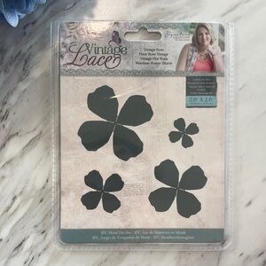 Crafter’s Companion Vintage Lace Vintage Rose Flower Die Set